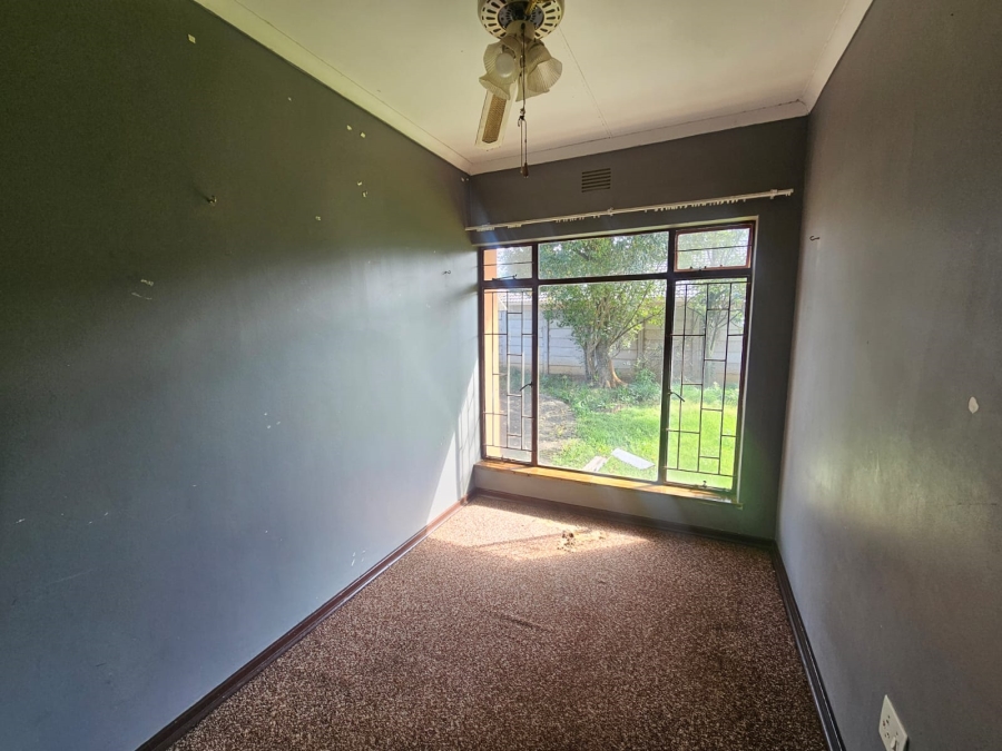 To Let 5 Bedroom Property for Rent in Vaalpark Free State